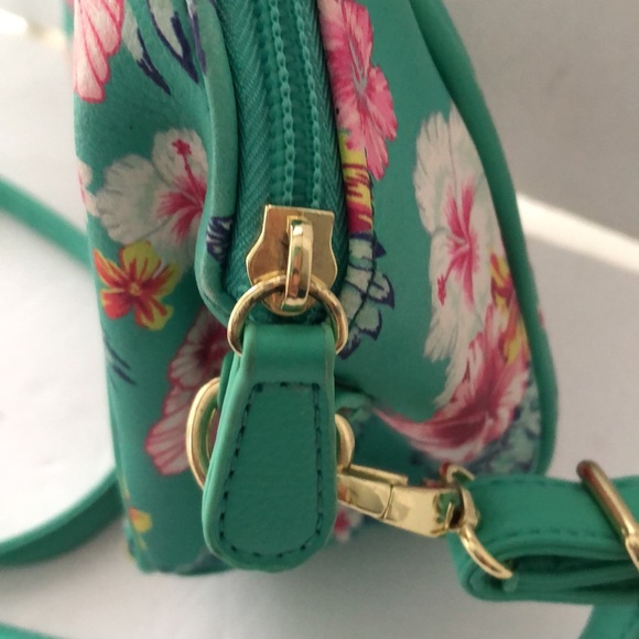 Betsey Johnson Handbag Crossbody Floral Green - Picture 5 of 10